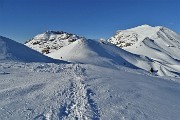 63 Vista verso Cima di Piazzo e Zuccone Campelli